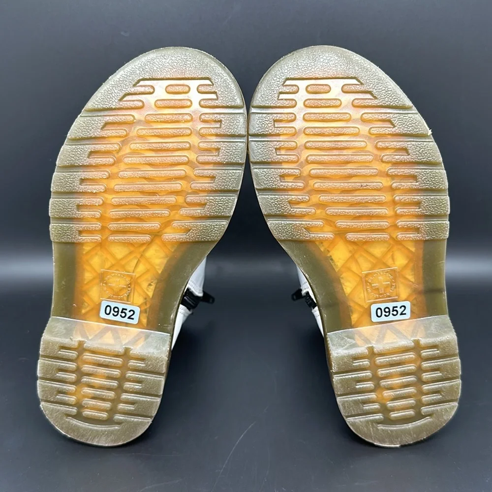 Dr Martens 1460 White Boots Youth‎ Sz 12